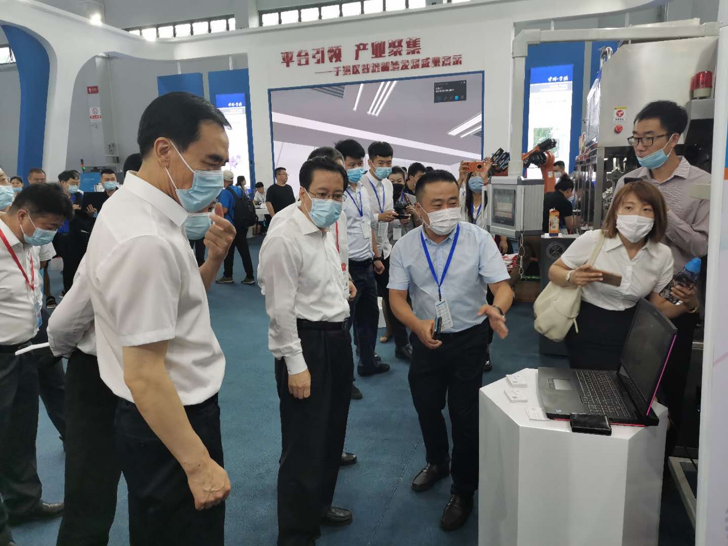制博会即将落幕，MANGUAN.COM_满冠(中国)精彩继续(图2)